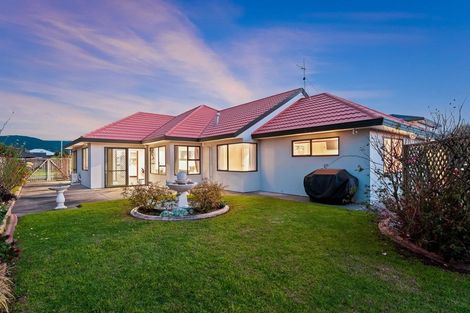 Photo of property in 67 Cedar Drive, Paraparaumu Beach, Paraparaumu, 5032