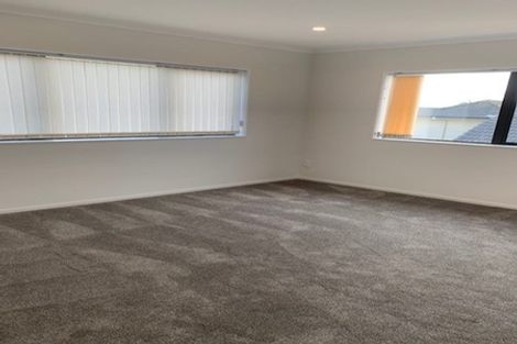 Photo of property in 40 Cooladawson Drive, Flat Bush, Auckland, 2019