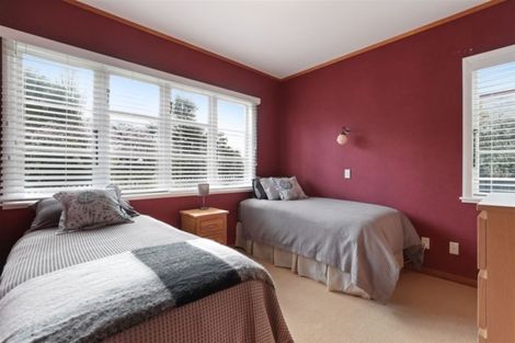 Photo of property in 1 Jellicoe Drive, Hamilton East, Hamilton, 3216