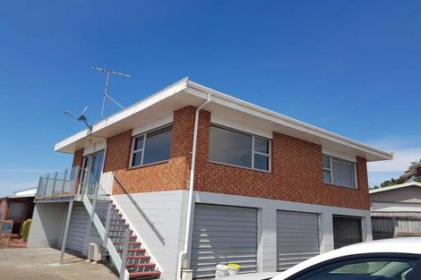 Photo of property in 31 Findlay Street, Moturoa, New Plymouth, 4310