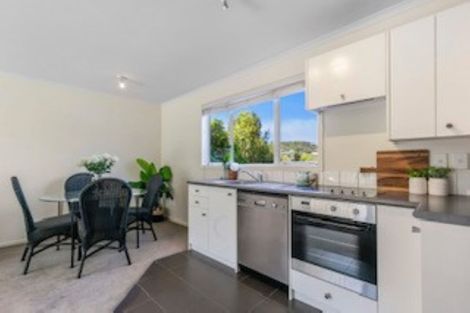 Photo of property in 2/57 Simla Crescent, Khandallah, Wellington, 6035