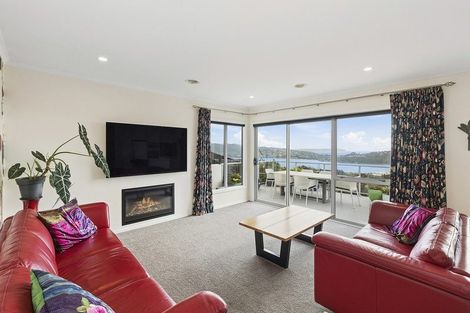 Photo of property in 3 Greenstone Place, Aotea, Porirua, 5024
