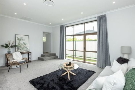 Photo of property in 14 Church Road, Taradale, Napier, 4112