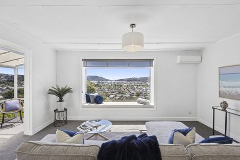 Photo of property in 42 Easther Crescent, Kew, Dunedin, 9012