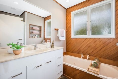 Photo of property in 6 The Companionway, Whitby, Porirua, 5024