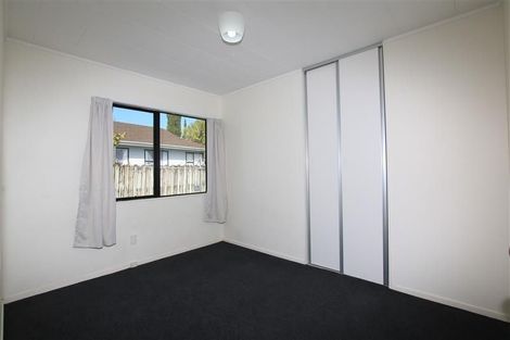 Photo of property in 1/107 Santiago Crescent, Unsworth Heights, Auckland, 0632