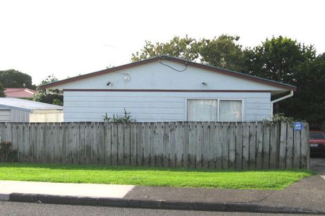 Photo of property in 104a Wharf Road, Te Atatu Peninsula, Auckland, 0610