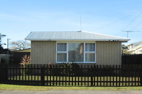 Photo of property in 174 Bower Avenue, New Brighton, Christchurch, 8083