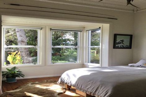 Photo of property in 144 Queen Street, Westport, 7825