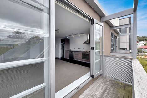 Photo of property in Vespa Apartments, 505/20 Hanson Street, Mount Cook, Wellington, 6021