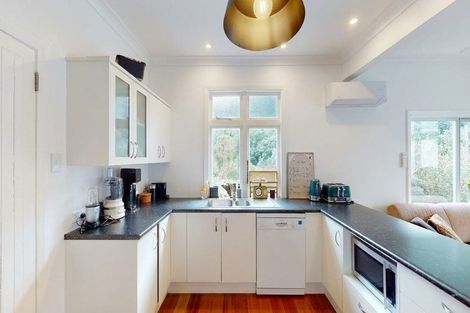 Photo of property in 9 Khandallah Road, Ngaio, Wellington, 6035