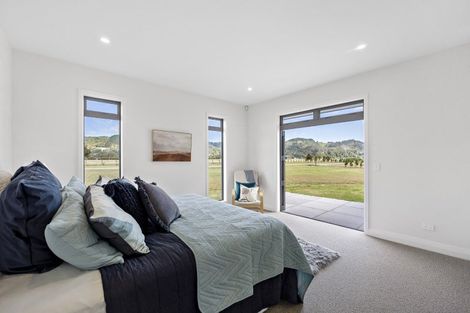 Photo of property in 5 Riverside Way, Clevedon, 2585