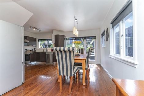 Photo of property in 27 Routley Drive, Glen Eden, Auckland, 0602