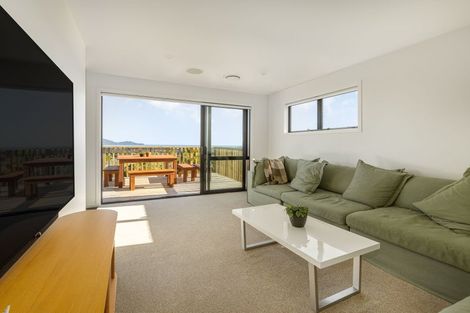 Photo of property in 94 Kotare Street, Waikanae, 5036