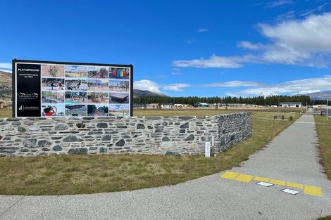Photo of property in 33 Longview Drive, Lake Hawea, 9382