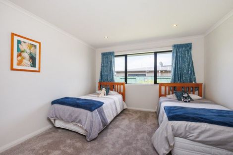 Photo of property in 54 Rosalie Terrace, Kelvin Grove, Palmerston North, 4414
