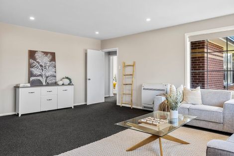 Photo of property in 1/5a Rossiter Avenue, Redwood, Christchurch, 8051