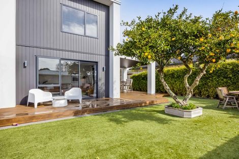 Photo of property in 12a Kauri Street, Merrilands, New Plymouth, 4312