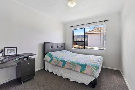 Photo of property in 213 Mahia Road, Wattle Downs, Auckland, 2103