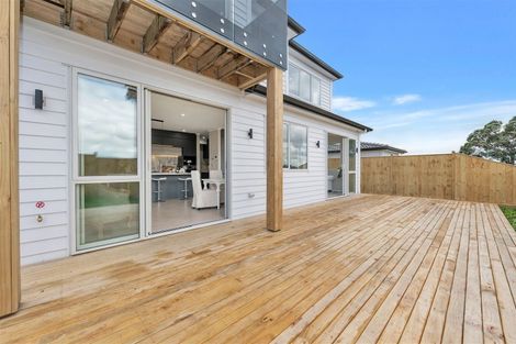 Photo of property in 15 Drumconnell Drive, Flat Bush, Auckland, 2019