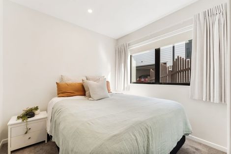 Photo of property in 31 Ascension Crescent, Orewa, 0931