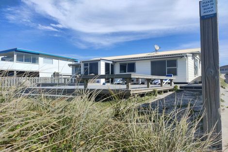 Photo of property in 463 Pukehina Parade, Pukehina, 3189