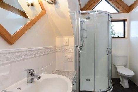 Photo of property in The Cottage, 2 Shanly Street, Waipawa, 4210