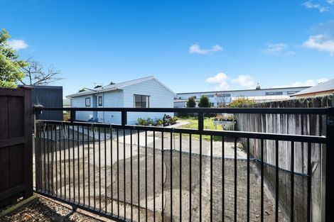Photo of property in 31 Pomaria Road, Henderson, Auckland, 0610