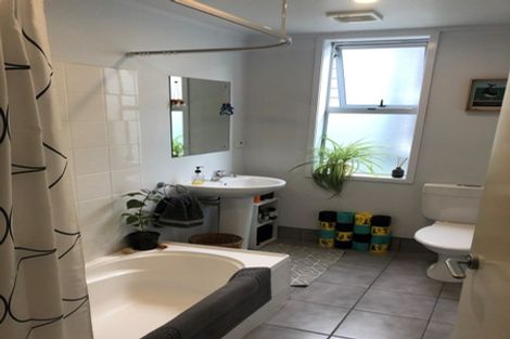 Photo of property in 9 Royal Street, Berhampore, Wellington, 6023