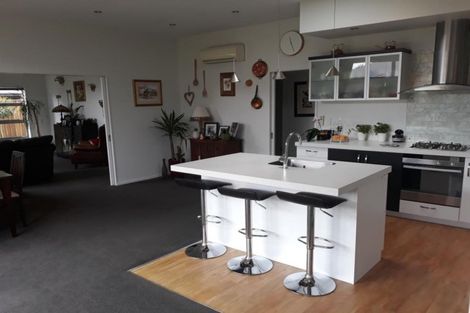 Photo of property in 8 Teagarden Close, Mairehau, Christchurch, 8052