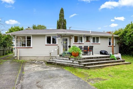 Photo of property in Peninsula Primary School, 61 Wharf Road, Te Atatu Peninsula, Auckland, 0610