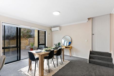 Photo of property in 4 Aldon Lane, The Gardens, Auckland, 2105