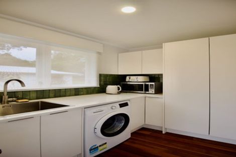 Photo of property in 130 Canongate Street, Birkdale, Auckland, 0626