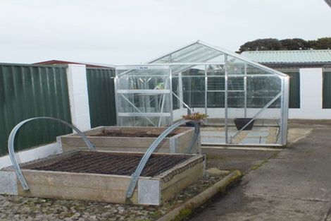 Photo of property in 87 Hillcrest Drive, Kelvin Grove, Palmerston North, 4414