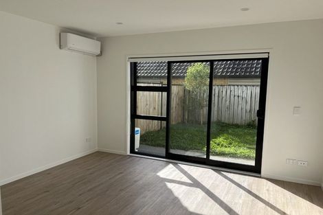 Photo of property in 62 Rauemi Way, Te Atatu South, Auckland, 0610