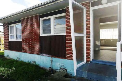 Photo of property in 371 Massey Road, Mangere East, Auckland, 2024