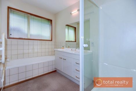 Photo of property in 7 Jadewynn Place, Halswell, Christchurch, 8025