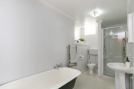 Photo of property in 82 Mitchell Street, Brooklyn, Wellington, 6021