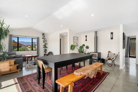 Photo of property in 5 Tahi Street, Albert Town, Wanaka, 9305