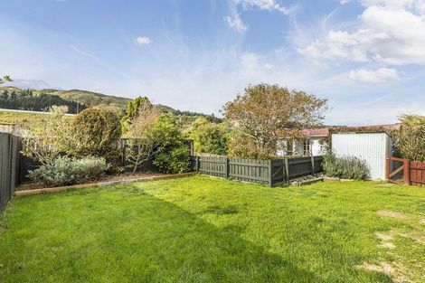 Photo of property in 30a Coates Street, Tawa, Wellington, 5028