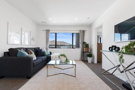 Photo of property in 31 Pohutukawa Parade, Riverhead, 0820