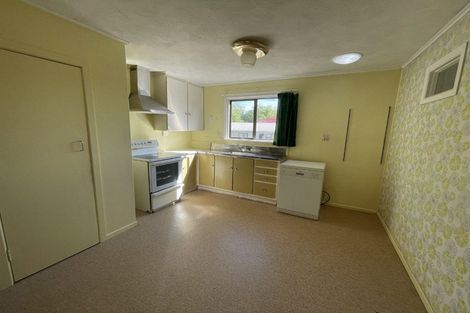Photo of property in 71 Seabrook Avenue, New Lynn, Auckland, 0600