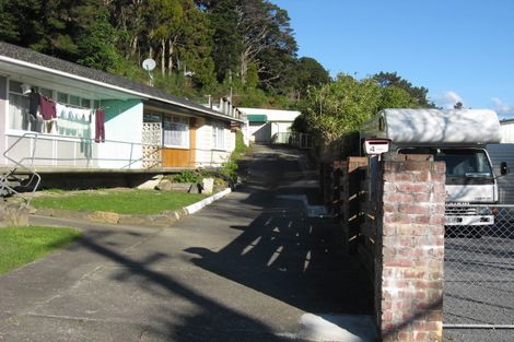 Photo of property in 4 Faris Crescent, Wainuiomata, Lower Hutt, 5014