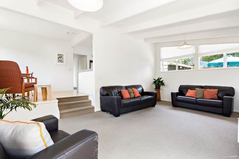 Photo of property in 43 Holt Avenue, Torbay, Auckland, 0630