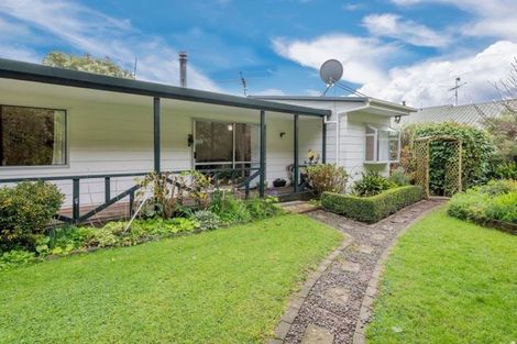 Photo of property in 12 Poneke Drive, Waikanae, 5036