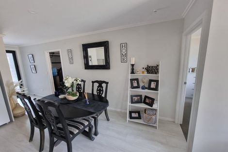 Photo of property in 7u3 Sare Crescent, Fairfield, Hamilton, 3214