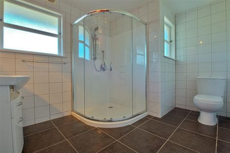 Photo of property in 16a Howard Road, Taradale, Napier, 4112