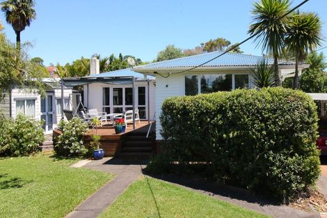 Photo of property in 8 Nicolas Avenue, Glen Eden, Auckland, 0602