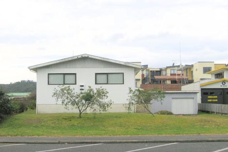 Photo of property in 104 Lincoln Road, Whangamata, 3620