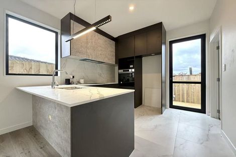 Photo of property in 19f Cedar Heights Avenue, Massey, Auckland, 0614